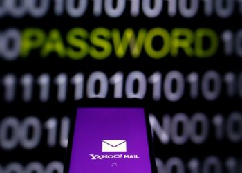 Kişisel Verilerin Paylaşımı Konusunda WhatsApp ve Yahoo’ya Uyarı