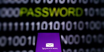 Kişisel Verilerin Paylaşımı Konusunda WhatsApp ve Yahoo’ya Uyarı
