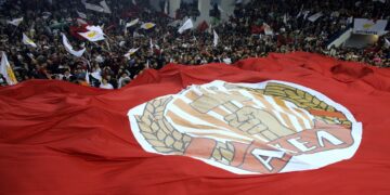 AKEL: Yunanistan Komünist Partisi Kıbrıs Sorununda Ciddi Hata İşlemektedir