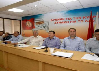 AKEL: Süreci Destekliyoruz