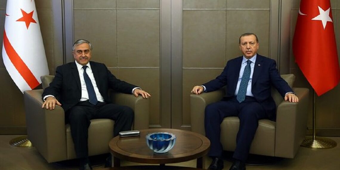 Akıncı ile Erdoğan İstanbul’da Bir Araya Geldi