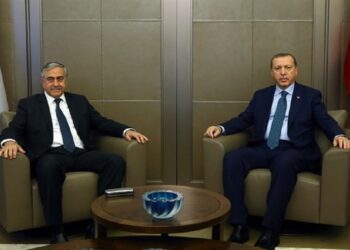 Akıncı ile Erdoğan İstanbul’da Bir Araya Geldi