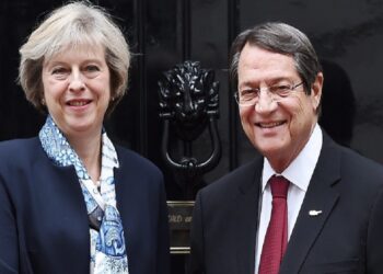 İngiltere Başbakanı May, Anastasiadis’le Görüştü