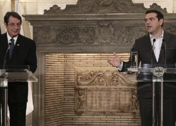 Tsipras ile Anastasiadis Görüştü: Önemli Bir Dönüm Noktasındayız