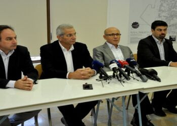 CTP ve AKEL Heyetleri İsviçre Zirvesi Öncesi Bir Araya Geldi