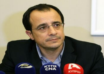 Hristodulidis: Yeniden Birleşme Çabası Sürecek