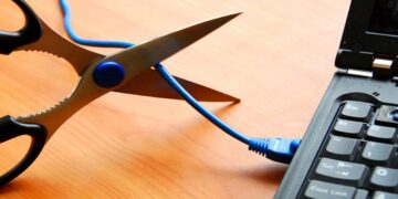 Türkiye’de Haberleşme Özgürlüğü Yok: 113 Bin 146 Site Engelli!