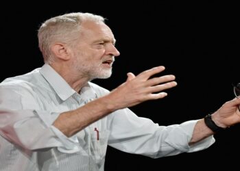 Jeremy Corbyn: Ekonomik Sistem ve Politik Düzen Açıkca Reddedildi