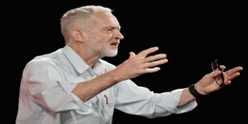 Jeremy Corbyn: Ekonomik Sistem ve Politik Düzen Açıkca Reddedildi