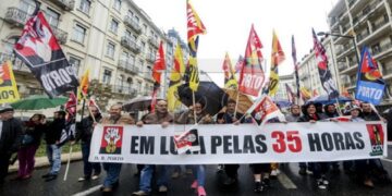 Portekiz’de Kamu Çalışanları Gaspedilen Hakları İçin Eylemdeydi