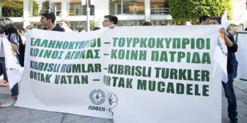 Öğrenciler Federasyon Talep Ederek Müzakere Sürecine Destek Belirtti