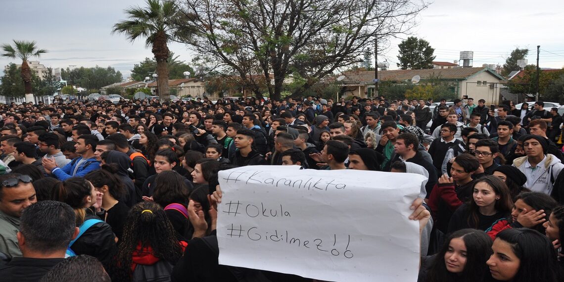 Öğrenciler Sokağa Çıktı: Katil Devlet Hesap Verecek-Foto