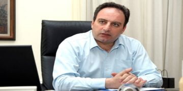 AKEL: Birbirine Sorumluluk Yüklemek Müzakerelerin Tekrar Başlamasına Hizmet Etmez