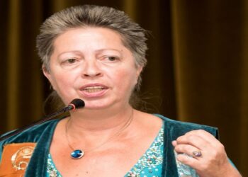 Gazeteci Sevgül Uludağ’a Kıbrıs’ın Güneyinden Ödül