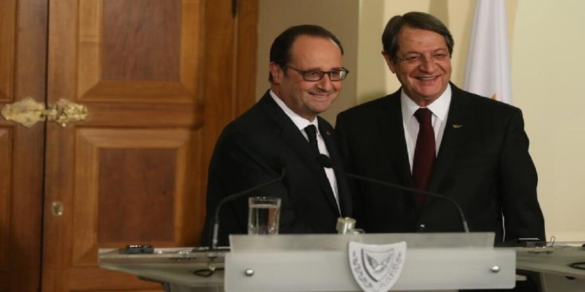 Hollande: Müzakere Sürecine Katkıda Bulunmaya Hazırız