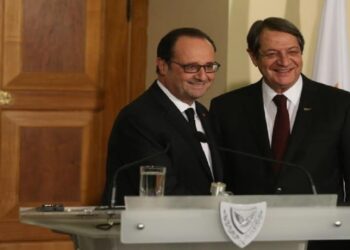 Hollande: Müzakere Sürecine Katkıda Bulunmaya Hazırız