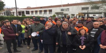 CAS Çalışanları Meclis Önünde Eylem Yaptı