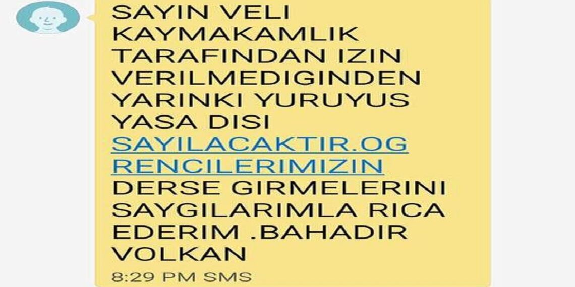 Okul Müdüründen Velilere Yalan Mesaj!