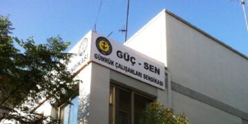 Gümrük Çalışanları Tam Gün Grev Yapacak