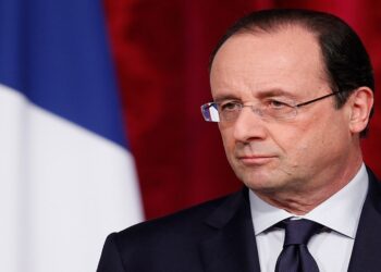 Fransa Cumhurbaşkanı Hollande Kıbrıs’a Geliyor