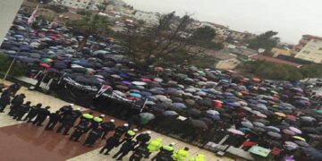 Öğrencilerin İsyanı Büyüdü -Video-