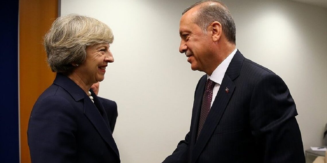 Erdoğan ve May, Kıbrıs Sorunu Hakkında Görüş Teatisinde Bulundu