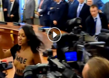 FEMEN Ukrayna Cumhurbaşkanlığı’ndaki Törende Eylem Yaptı | Video
