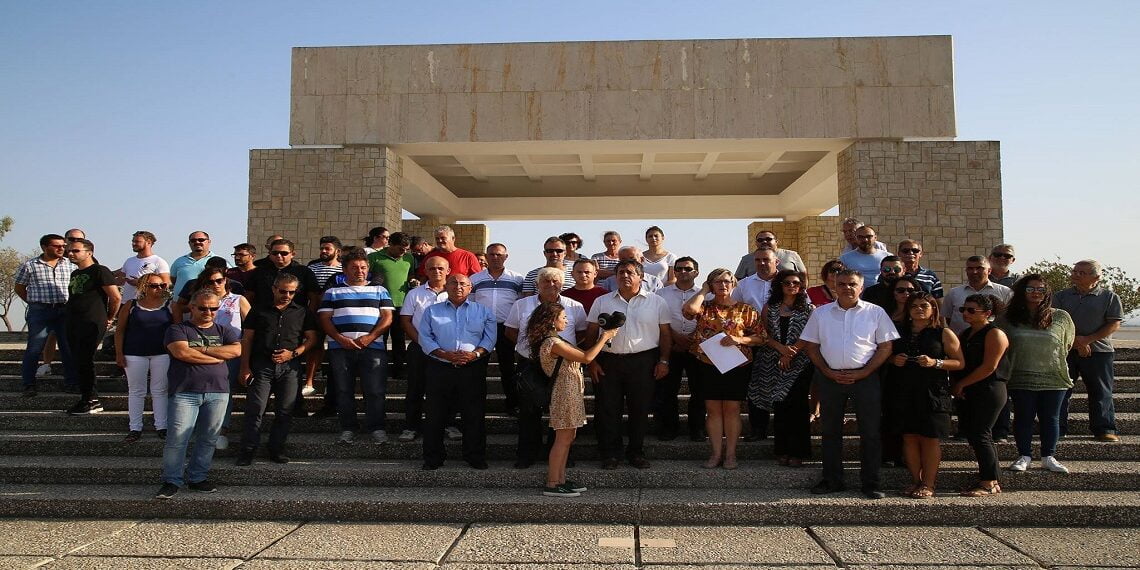 Dr. Küçük Bizi Kurtarır mı?