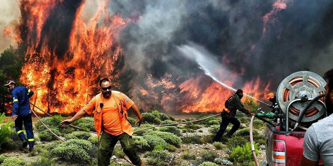 Yanis Varoufakis: Yunanistan’ın Ölümcül Alevlerinin Ardında Yatan