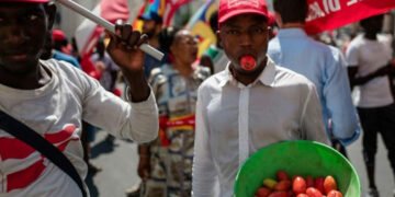 Göçmen tarım işçilerinden ‘köleliğe’ karşı gösteri