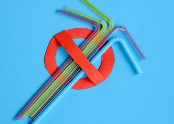 “Larnaka Plastik Pipete Son Verecek” Girişimi Eylül’de Başlıyor