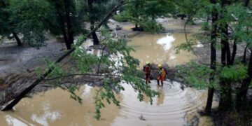 İklim Değişikliği Fransa’yı da vurdu: 6 bölge alarmda!