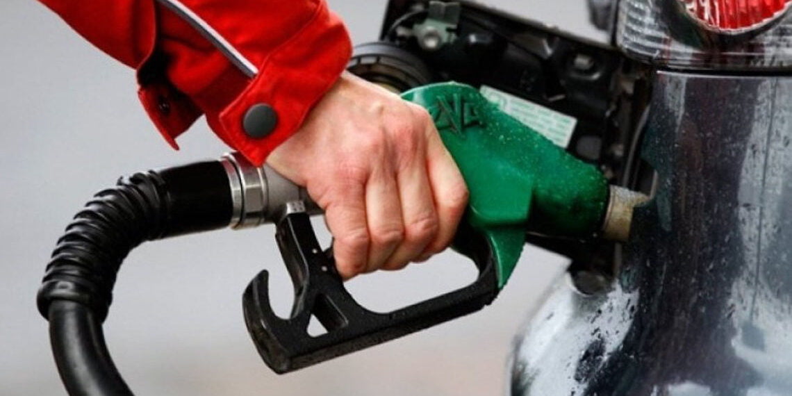 Akaryakıta rekor zam