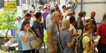 Lokmacı Barikatı’nda kuyruk çilesi bitmiyor