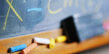 Lapta İlkokulu müdüründen mobbing ve cinsiyetçilik