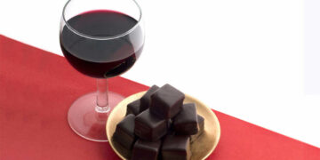 Kırmızı şarap, bira, çikolata erken ölüm riskini azaltıyor