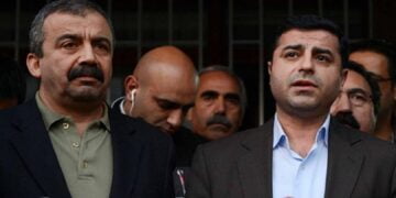 Demirtaş’a 4 Yıl 8 Ay, Önder’e 3 Yıl 6 Ay Hapis Cezası