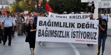 Sendikal Platform “Toplumsal Varoluş” İçin Yürüdü | Foto-Video