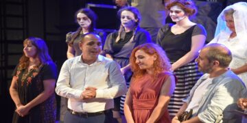 16. Kıbrıs Tiyatro Festivali “Hayalet Kumpanya” Oyunu ile Perdeleri Açtı