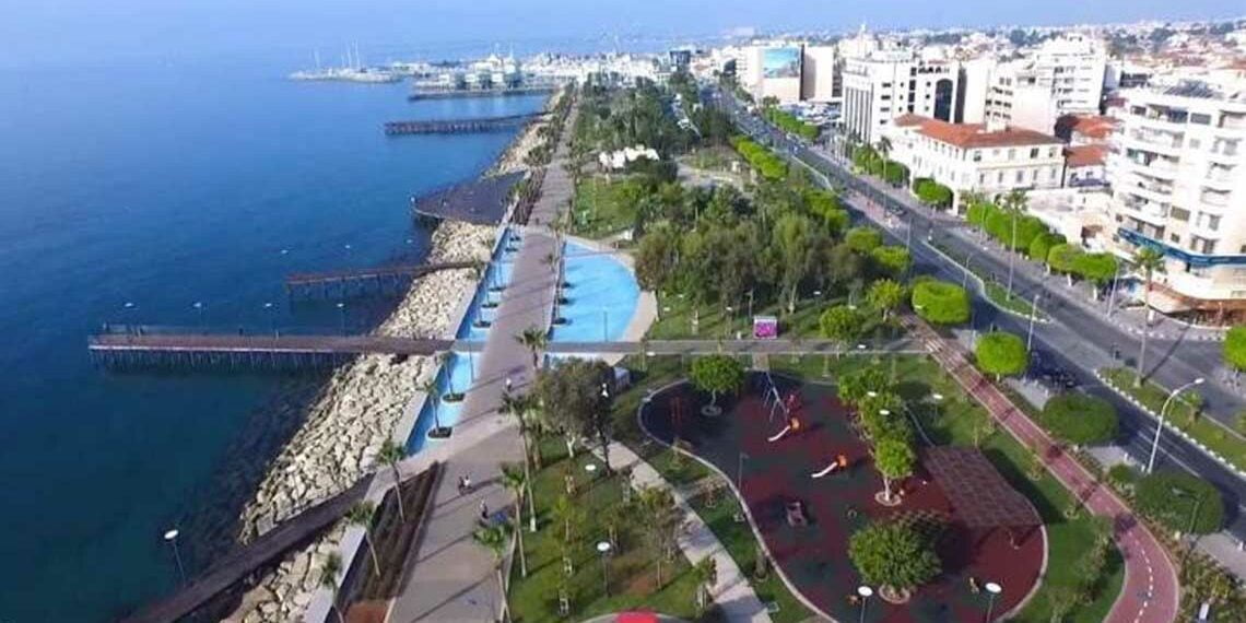 Limasollular plansız büyümeyi ve yüksek yapılaşmayı protesto edecek