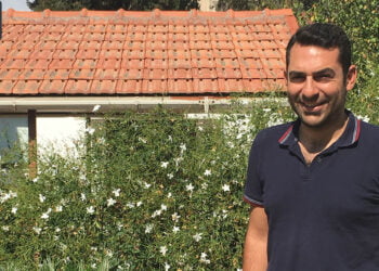 “Kıbrıslı Türkler hiç olmadığı kadar yozlaşmış ve çürümüş bir yapı içinde”