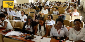 Dünya seks yapan gençler hakkında konuşmaktan korkmamalı