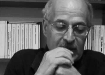Fikret Demirağ’ın anısına: “Bir Sabah Sevgiyle Uyandır Beni”
