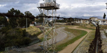 Ne Yapmalı? – Abdullah Korkmazhan