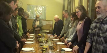 Avrupa’nın başkentinde kapitalizme meydan okuyorlar: Özel mülkiyet yasak, maaşlar ortak havuza