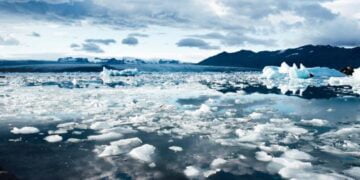 İklim değişikliği nedeniyle okyanusların ısınma hızı tahminlerin çok ötesinde