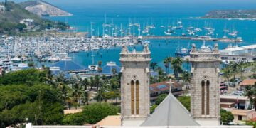 Yeni Kaledonya bağımsızlığı için sandığa gidiyor