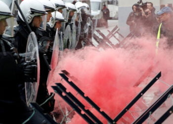 Dalga Dalga yayılıyor: Belçika’da ‘Sarı Yelekliler’ protestosu