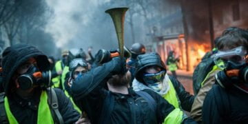 Derlediklerimiz: Sarı Yelekliler