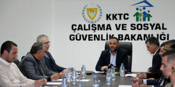 Yeni asgari ücret döviz karşısında Mart 2018 seviyesinde